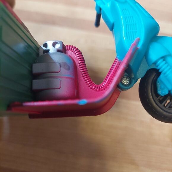 Teenage Mutant Ninja Turtles Pizza Thrower Bike + 4 Turtles - Picture 5 of 16